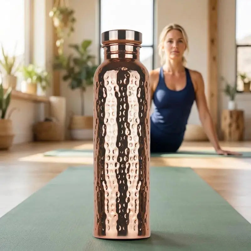 [G] 800ML Electroplated Copper Water Bottle One-Click Open Lid Anti-Slip Hammer Pattern Bottle Sports Water Bottle